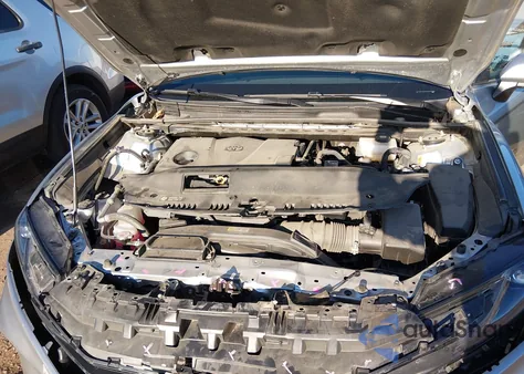 2025 Toyota Camry Le z USA, uszkodzony, nr VIN 4T1DAACK6SU508983